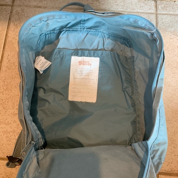 Fjallraven Kanken Backpack - Picture 7 of 8